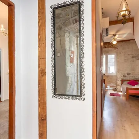 Emperor Oasis 아파트 *