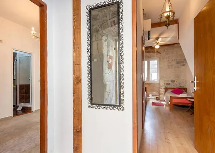 Emperor Oasis Apartment *