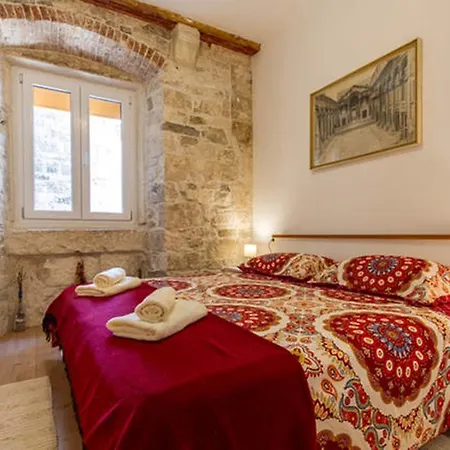 Emperor Oasis Apartman