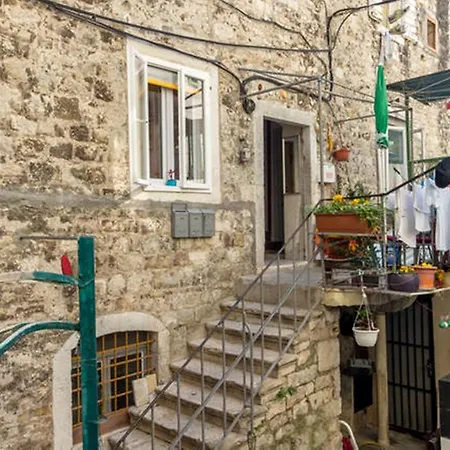 Emperor Oasis Apartman *